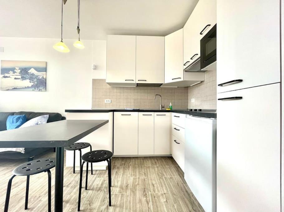 Apartamento Con Piscina Sur De Tenerife コスタ・デル・シレンチオ エクステリア 写真