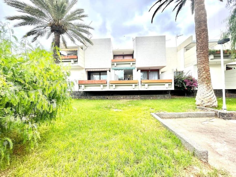 Apartamento Con Piscina Sur De Tenerife コスタ・デル・シレンチオ エクステリア 写真